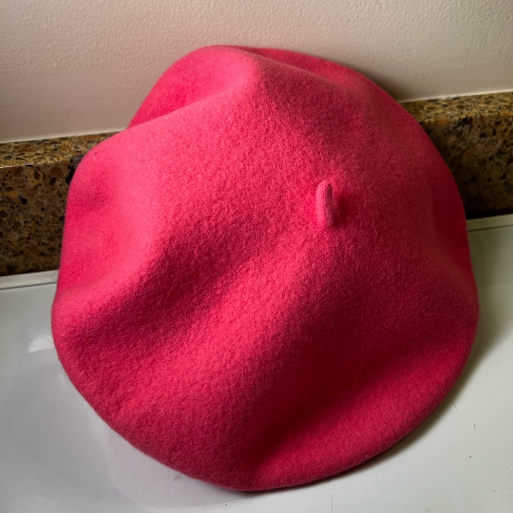 Hot Pink Beret Hat by Guggenheim Bilbao